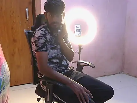 Yuvi_hot