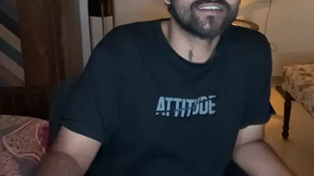 Mr_Ajnabee