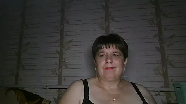 LizaRain777 live cam on StripChat