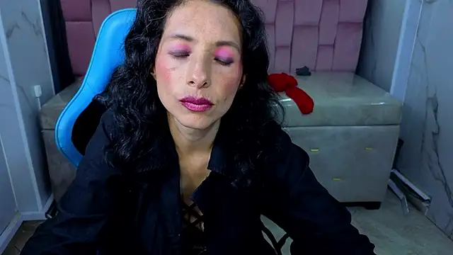 roxxe_monrrow_b