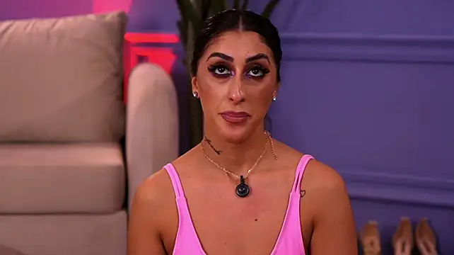CassiaQuinn live cam on StripChat