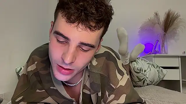 Lucas_bennet live sex cam
