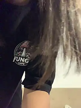 lucigirl live cam on StripChat