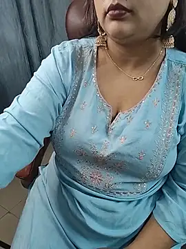 -billo (F milf) - milk in boobs