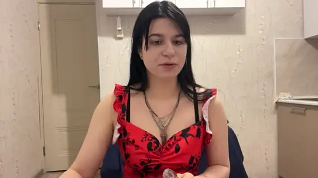 ChrystalWhittet live cam on StripChat