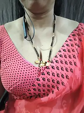 bhuvana_555 (F milf) - Boobs on honey