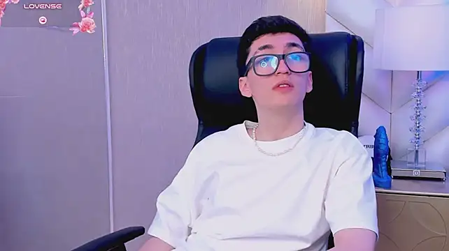 GaelDuke live sex cam