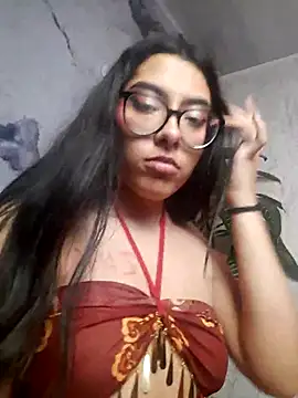 Olivia_Collinns1 live cam on StripChat