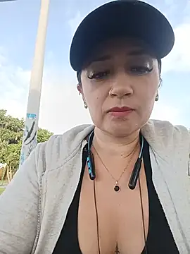 tata_sanz_ (G young) - Play  público