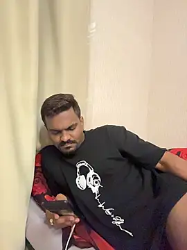 bhagihero (M young) - ass hole