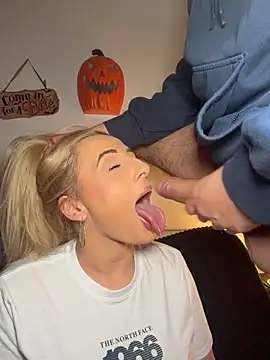 Strongqueen webcam