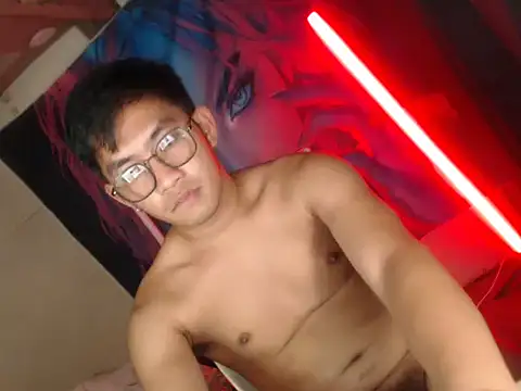 Yourbigcockasian_xx