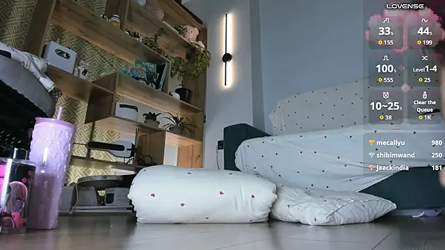 haerynn live cam on StripChat