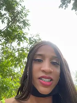 BitchySalome webcam