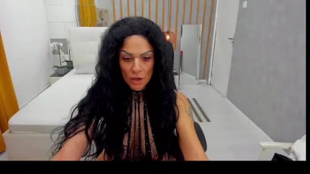 MarbellaRyder live cam on StripChat
