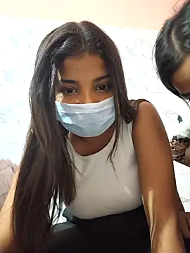 Lela_-Majno_ webcam