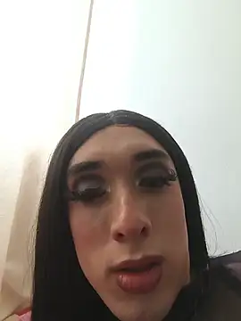 Modèle: LailaGill