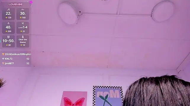 Kat_VonDe live cam on StripChat