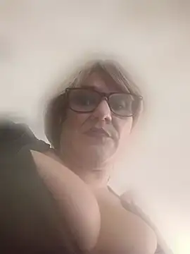 Modèle: deedeedoll82222
