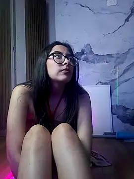 Olivia_Collinns1 live cam on StripChat