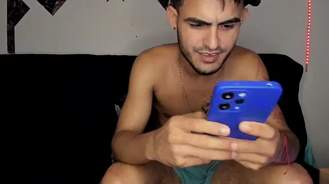 Master_King_Alex live cam on StripChat