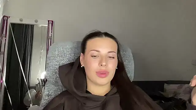 MoonriseGoddess live cam on StripChat