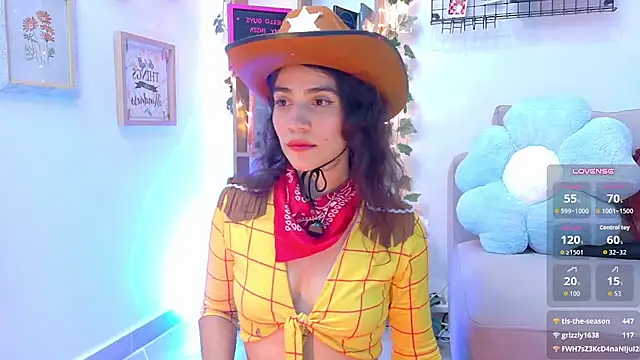 Miranda_doll__ live cam on StripChat