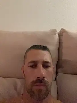 Bigcarlosc live cam on StripChat