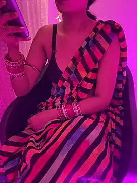 kira_105xxx webcam