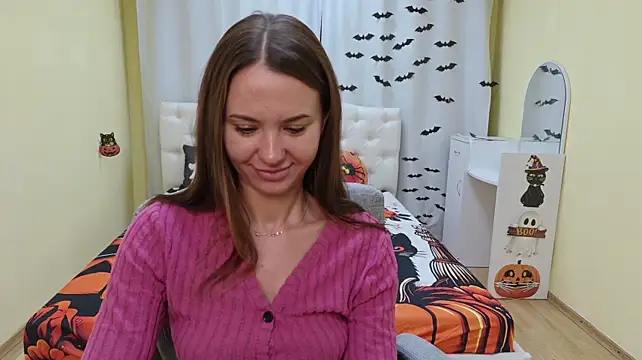 KaraCriegs live cam on StripChat