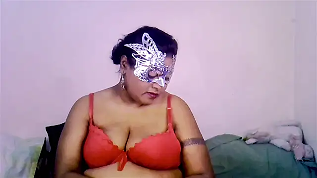 Mysterylady143 live cam on StripChat