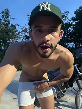 Jacksonfranco live cam on StripChat
