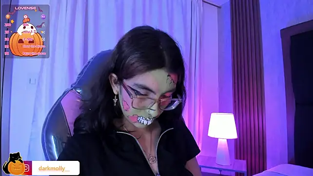 Molly_A live cam on StripChat