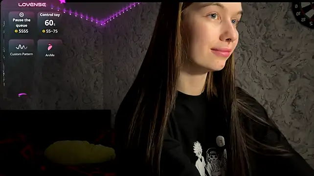 Hina_Desire live cam on StripChat