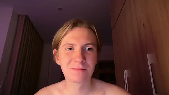 cinnamonmood live cam on StripChat