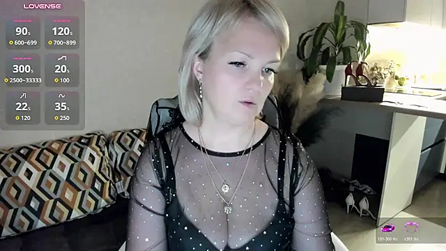 Juarnea_ live cam on StripChat