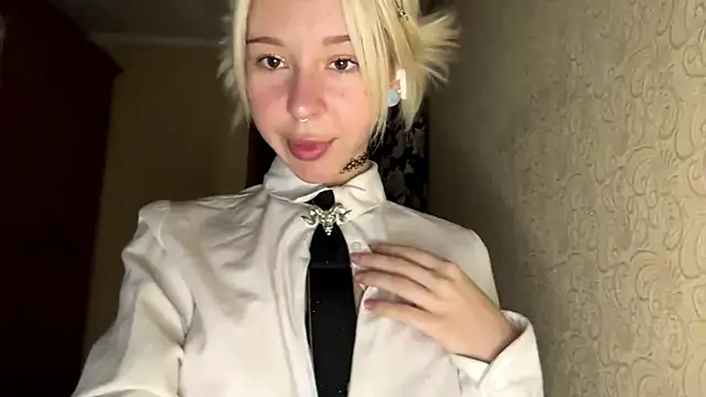 EvaTequilaDry live cam on StripChat