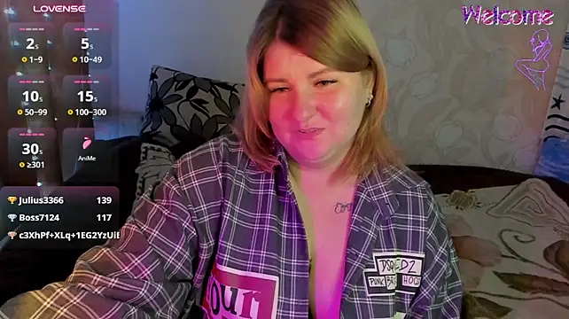 CherryRushh live cam on StripChat
