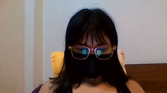 18teen_Aarohi live cam on StripChat