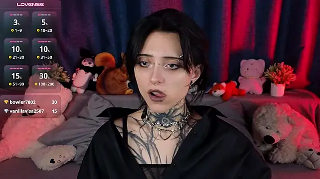 Neya_Lettee live cam on StripChat