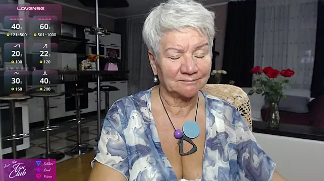 roxana_brooks live cam on StripChat