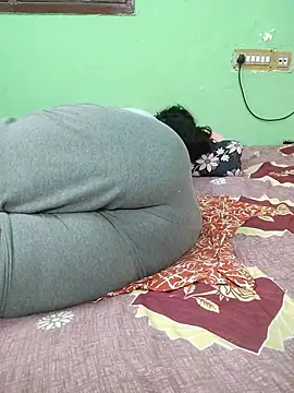 Tamil-mayasri live cam on StripChat