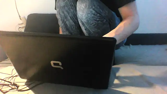 KaelNox live cam on StripChat