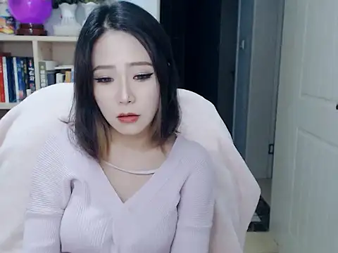 icecakemoonice live cam on StripChat