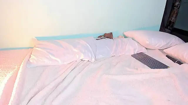 REINA_ADAHARA