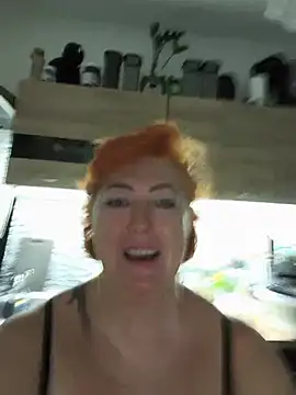 MissSilken webcam