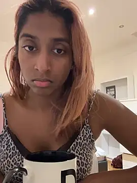 DonnaShy live cam preview