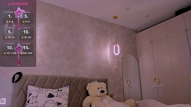 Show webcam en direct avec diana_nier - Jouets Lovense interactifs disponibles