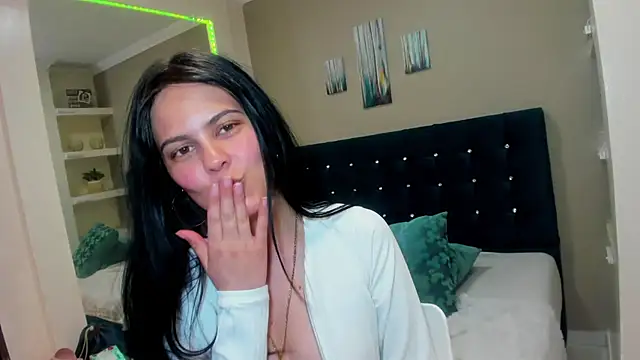 Lessly_Day webcam