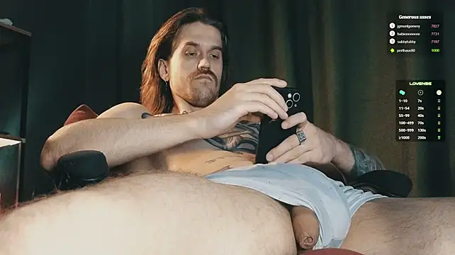 TechnoJesus live cam on StripChat